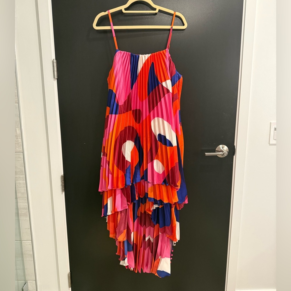 Never worn Anthropologie dress, bold and funky pattern/high-low design